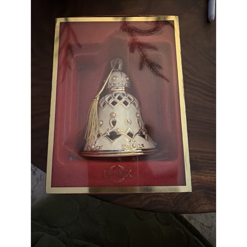 Retro 2001 Lenox Christmas Ornament, New in Box, Florentine and Pearl Collection
